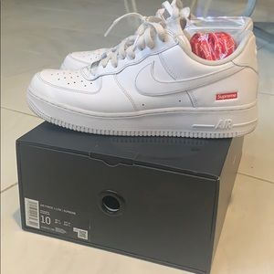 Men’s Air Force 1 Low / Supreme